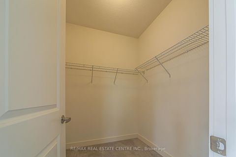Photo 25 at 41 Gerussi Street, Vellore Village, Vaughan