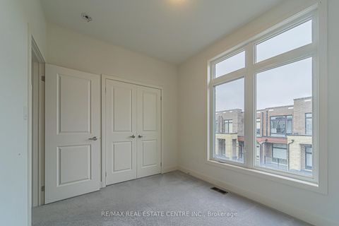 Photo 30 at 41 Gerussi Street, Vellore Village, Vaughan