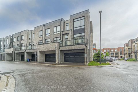 Photo 36 at 41 Gerussi Street, Vellore Village, Vaughan