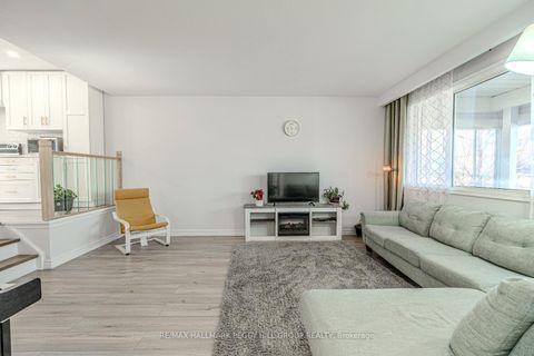 Photo 9 at 25 Marshall Street, Allandale Heights, Barrie