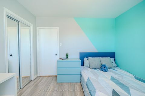 Photo 13 at 25 Marshall Street, Allandale Heights, Barrie