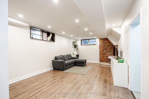 Photo 17 at 25 Marshall Street, Allandale Heights, Barrie