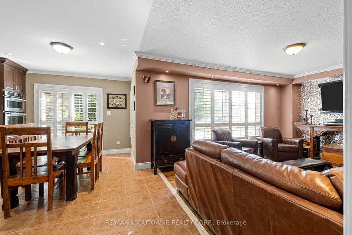 Photo 5 at 1131 Zimmerman Crescent, BE Beaty, Milton