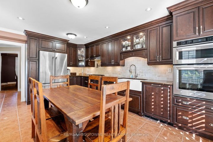 Photo 8 at 1131 Zimmerman Crescent, BE Beaty, Milton