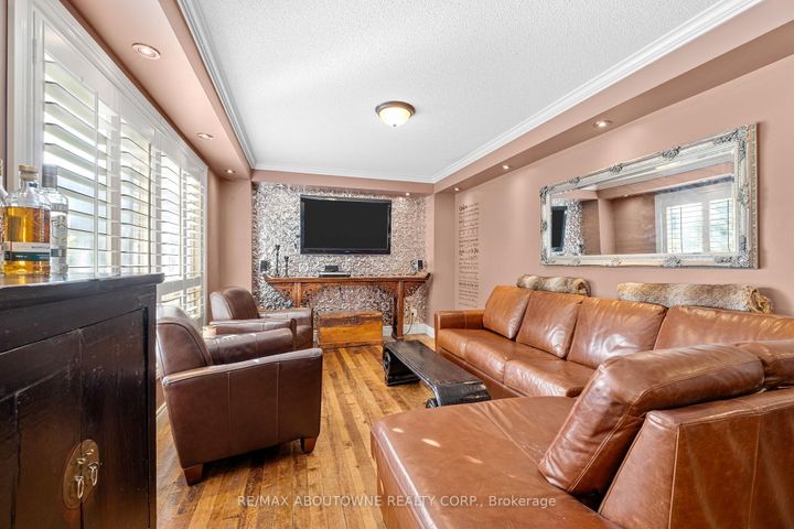 Photo 10 at 1131 Zimmerman Crescent, BE Beaty, Milton
