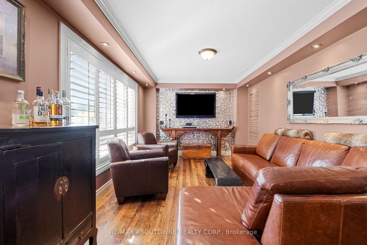 Photo 11 at 1131 Zimmerman Crescent, BE Beaty, Milton