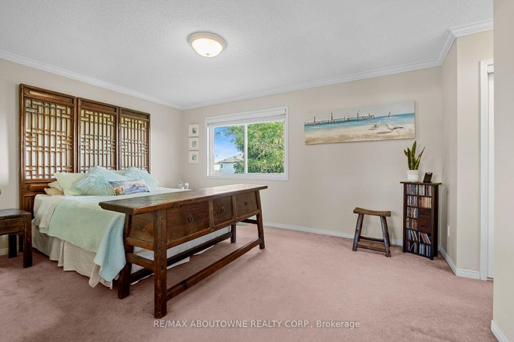 Photo 14 at 1131 Zimmerman Crescent, BE Beaty, Milton