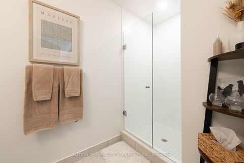 Photo 7 at 1702 - 576 Front Street W, Waterfront Communities C1, Toronto