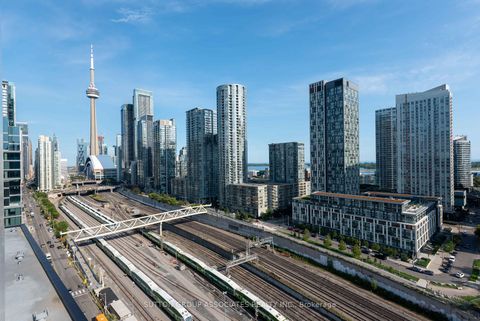 Photo 15 at 1702 - 576 Front Street W, Waterfront Communities C1, Toronto