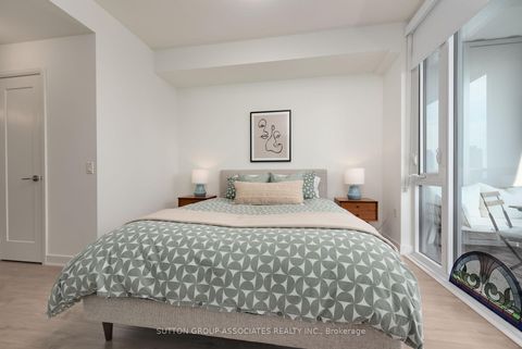Photo 16 at 1702 - 576 Front Street W, Waterfront Communities C1, Toronto