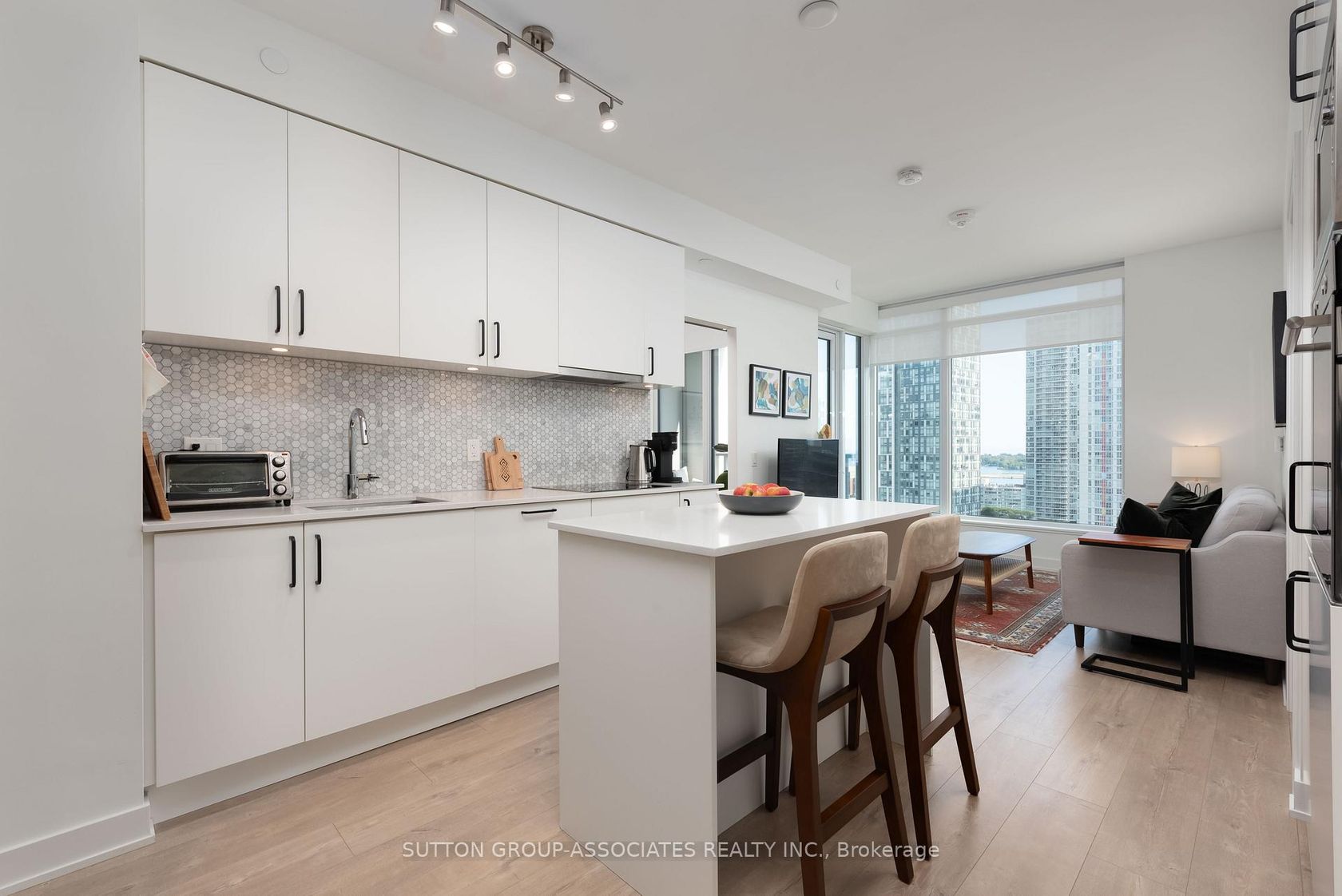 1702 - 576 Front Street W, Waterfront Communities C1, Toronto 