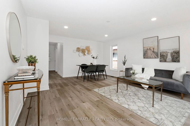 Photo 3 at 66 Avening Drive, Clairville, Toronto