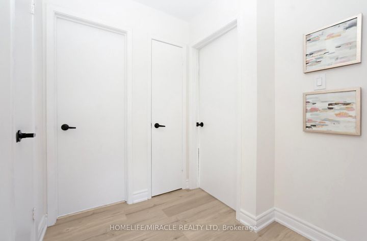 Photo 18 at 66 Avening Drive, Clairville, Toronto