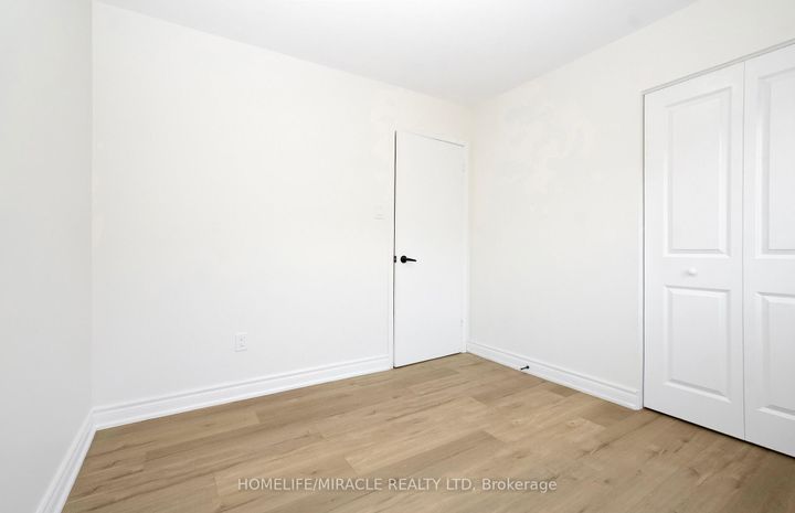 Photo 22 at 66 Avening Drive, Clairville, Toronto