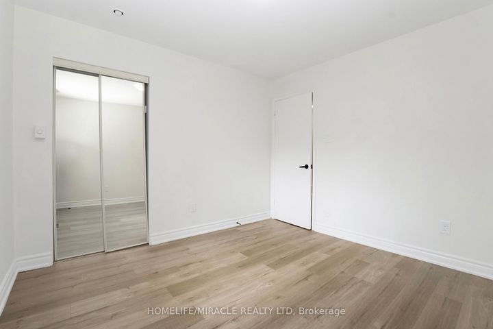 Photo 23 at 66 Avening Drive, Clairville, Toronto