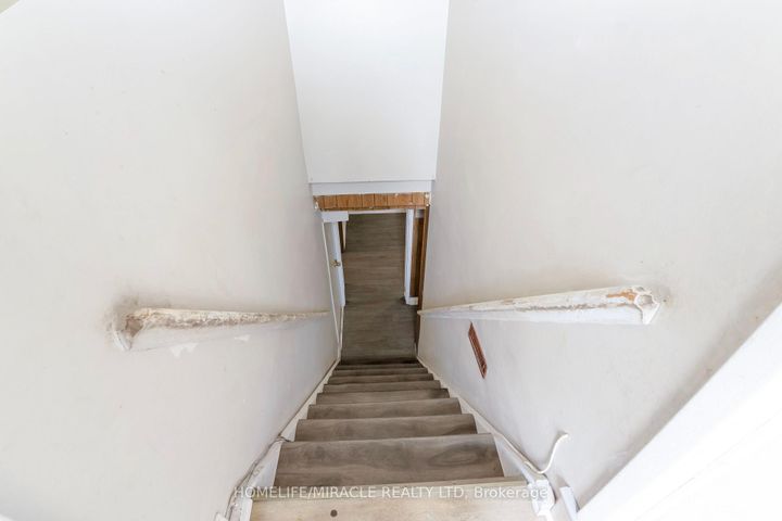 Photo 26 at 66 Avening Drive, Clairville, Toronto