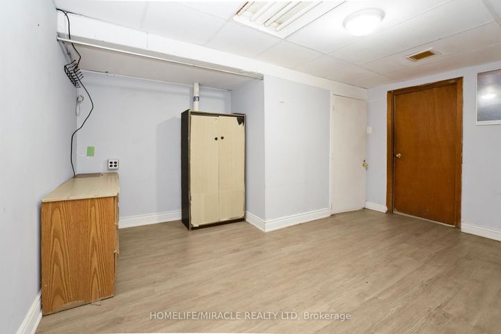 Photo 29 at 66 Avening Drive, Clairville, Toronto