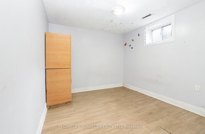 Photo 33 at 66 Avening Drive, Clairville, Toronto