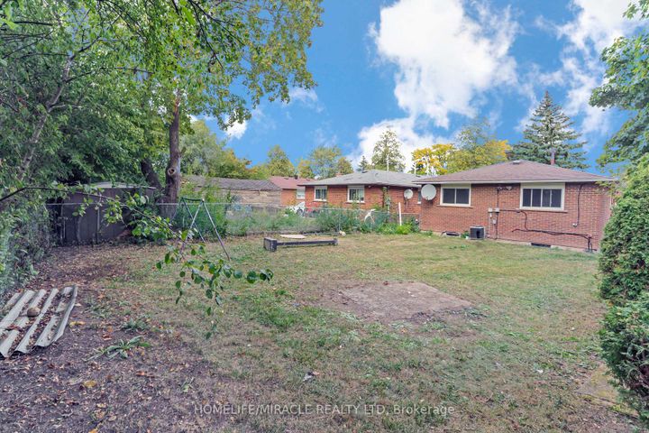 Photo 39 at 66 Avening Drive, Clairville, Toronto