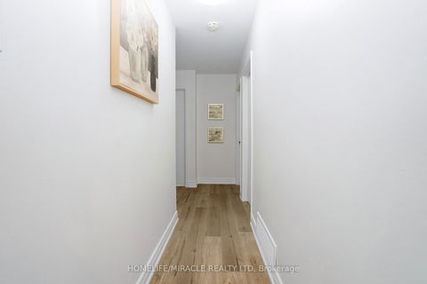 Photo 9 at 66 Avening Drive, Clairville, Toronto