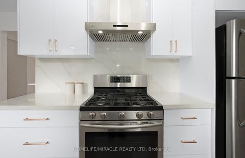 Photo 14 at 66 Avening Drive, Clairville, Toronto