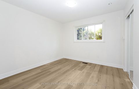 Photo 21 at 66 Avening Drive, Clairville, Toronto