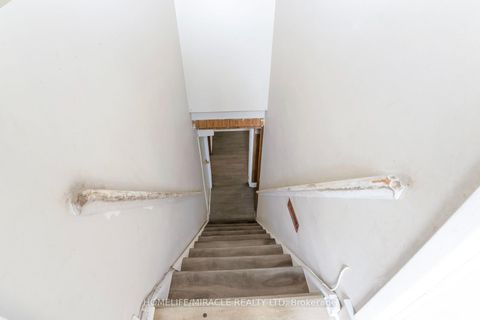 Photo 26 at 66 Avening Drive, Clairville, Toronto