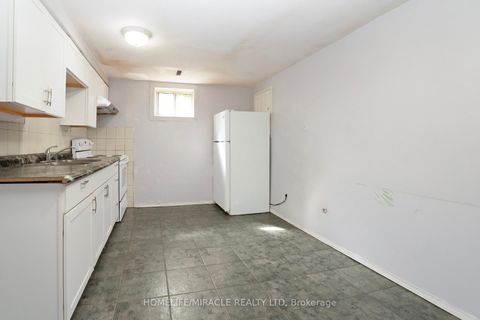 Photo 30 at 66 Avening Drive, Clairville, Toronto