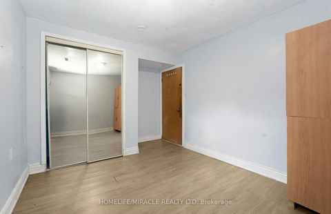 Photo 34 at 66 Avening Drive, Clairville, Toronto