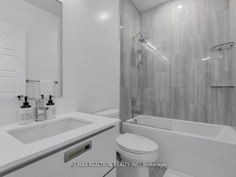 Photo 18 at 48 - 261 Broward Way, Rural Innisfil, Innisfil