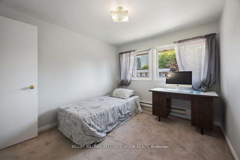 Photo 25 at 2 Sebastian Cabot Way, Jane Heights, Toronto
