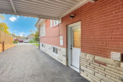 Photo 4 at 36 Belyea Crescent, Bendale, Toronto