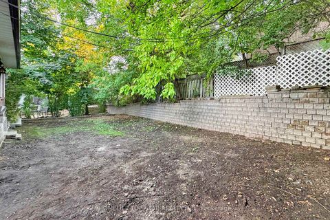 Photo 5 at 36 Belyea Crescent, Bendale, Toronto