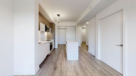 Photo 2 at 321 - 8888 Yonge Street, South Richvale, Richmond Hill Photo 2 at 321 - 8888 Yonge Street, South Richvale, Richmond Hill