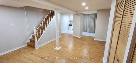 Photo 2 at 132 - 18 Elsa Vine Way, Bayview Village, Toronto