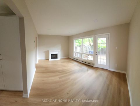 Photo 6 at 132 - 18 Elsa Vine Way, Bayview Village, Toronto