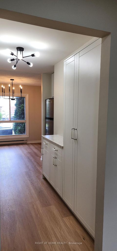 Photo 16 at 132 - 18 Elsa Vine Way, Bayview Village, Toronto