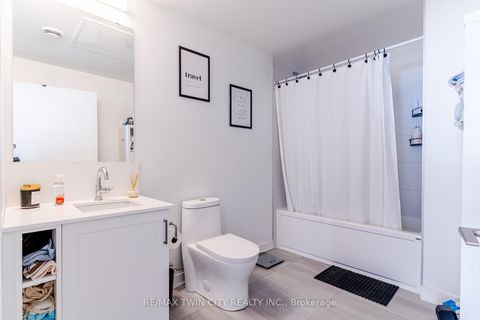 Photo 10 at 409 - 681 Yonge Street, Painswick South, Barrie
