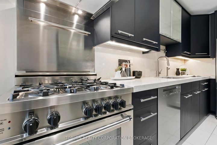 Photo 13 at 100 Colbeck Street, Bloor West Village, Toronto