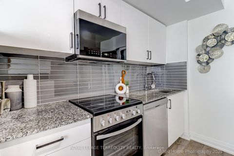 Photo 15 at 326 - 20 Meadowglen Place, Woburn, Toronto