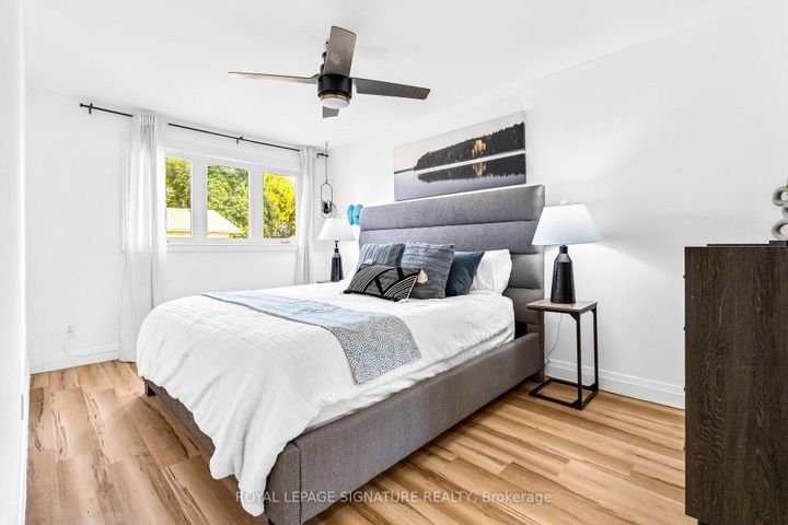 Photo 10 at 5273 Banting Court, Appleby, Burlington