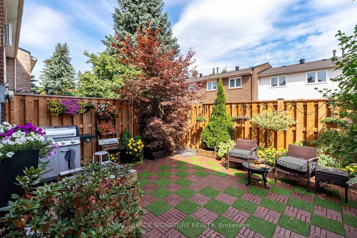 Photo 22 at 5273 Banting Court, Appleby, Burlington