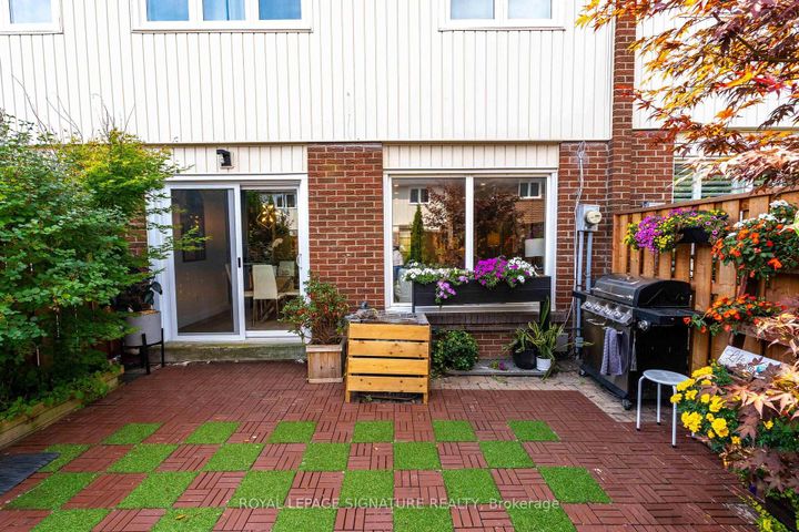 Photo 24 at 5273 Banting Court, Appleby, Burlington