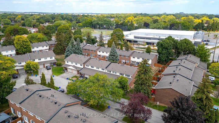 Photo 25 at 5273 Banting Court, Appleby, Burlington