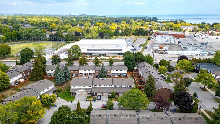 Photo 26 at 5273 Banting Court, Appleby, Burlington