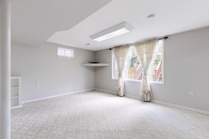Photo 34 at 1595 Deerhurst Court, Highbush, Pickering