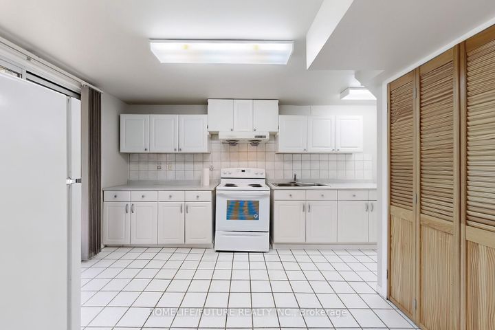 Photo 37 at 1595 Deerhurst Court, Highbush, Pickering