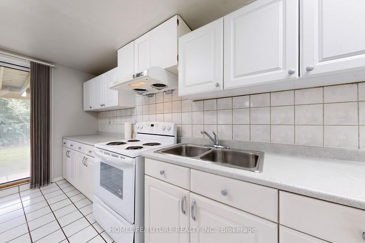 Photo 38 at 1595 Deerhurst Court, Highbush, Pickering