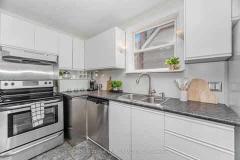 Photo 10 at 151 Brooklawn Avenue, Cliffcrest, Toronto