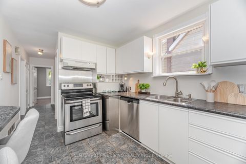 Photo 11 at 151 Brooklawn Avenue, Cliffcrest, Toronto